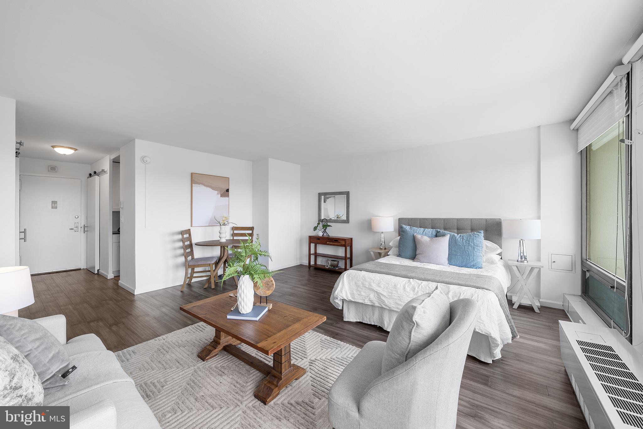 220 Locust St #5es