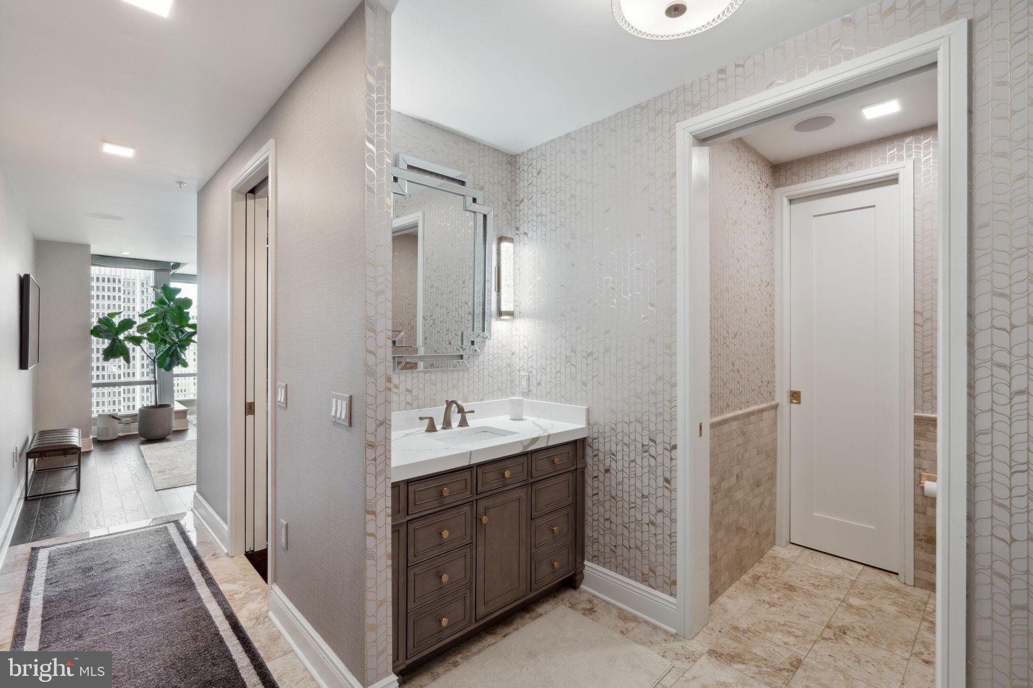 1414 S Penn Sq #15dc