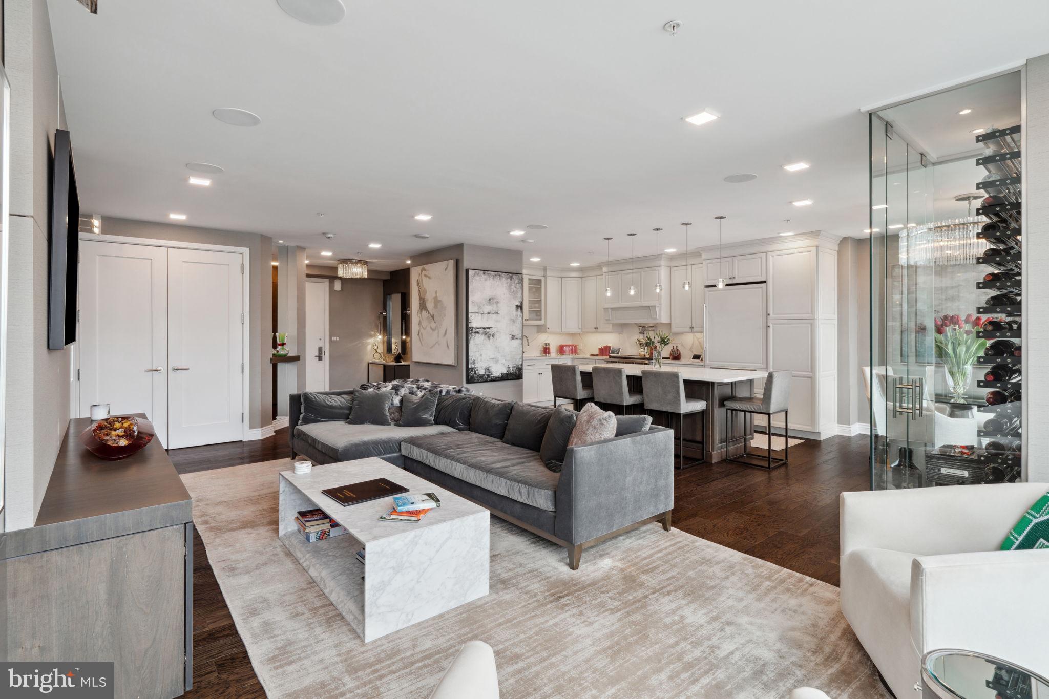 1414 S Penn Sq #15dc