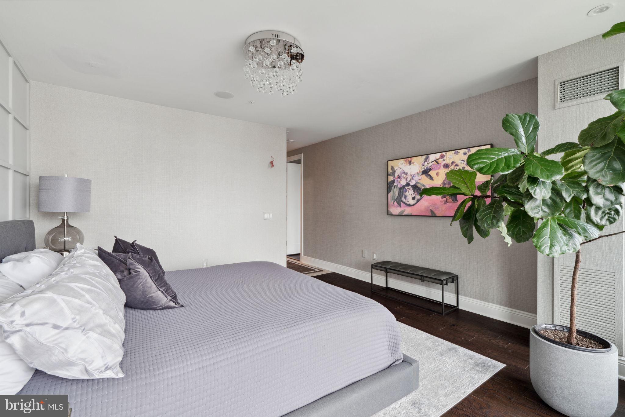1414 S Penn Sq #15dc