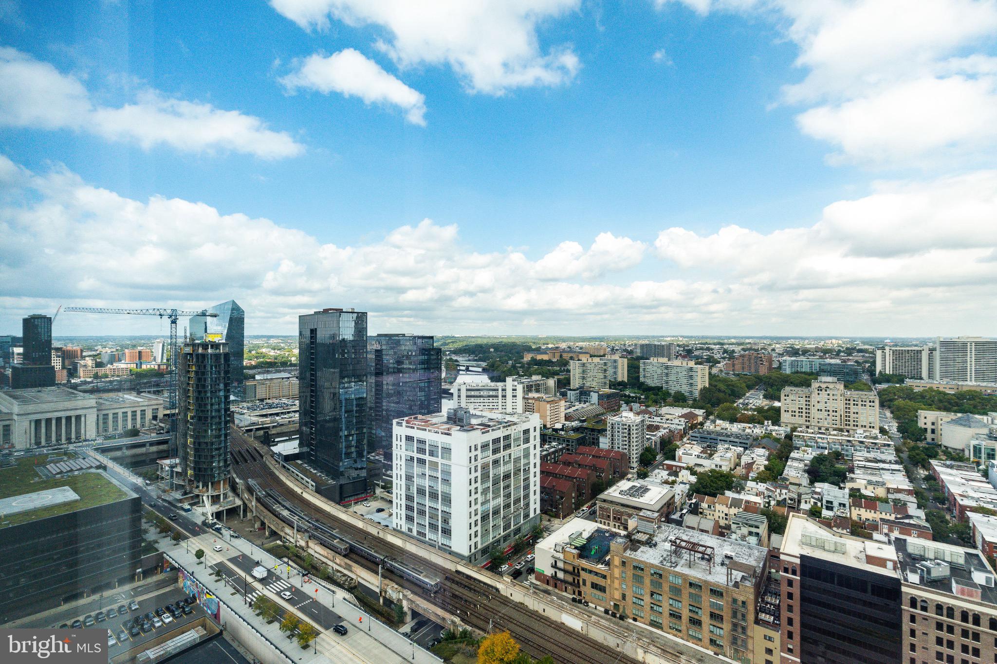 2101 Market St #2901