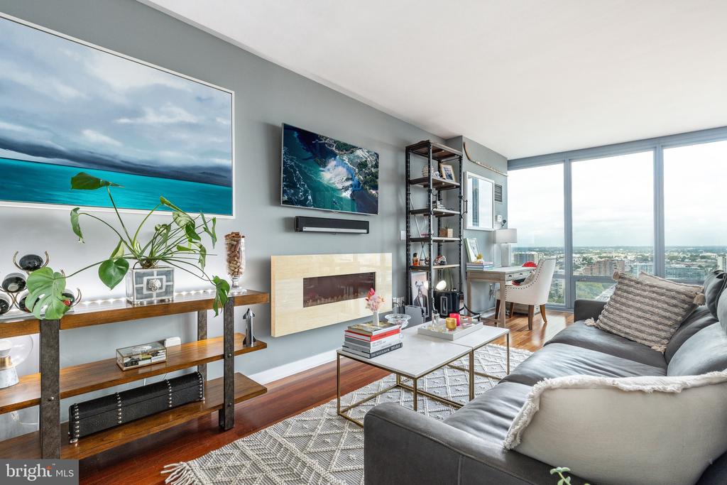 2101 Market St #2901