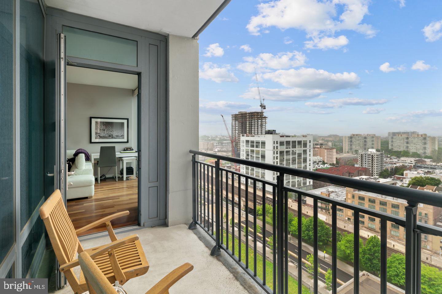 2101 Market St #3208