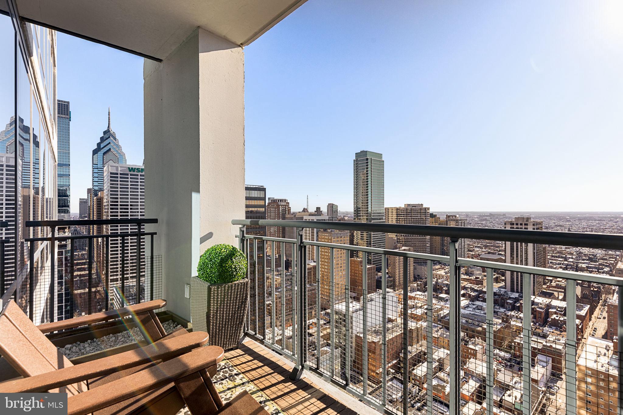 2101 Market St #3505