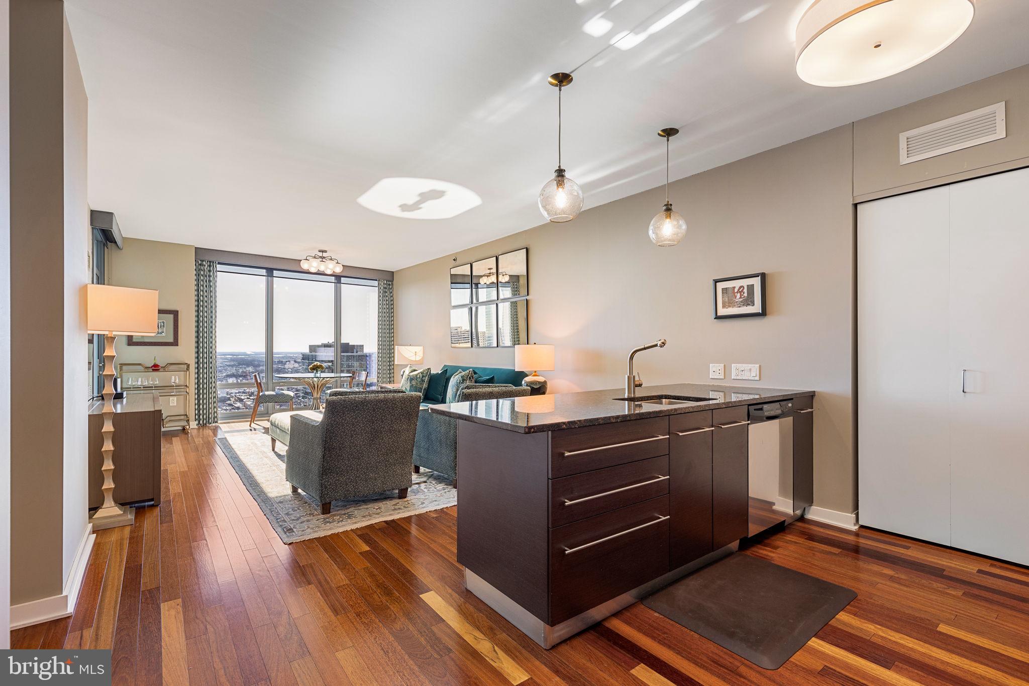 2101 Market St #3505