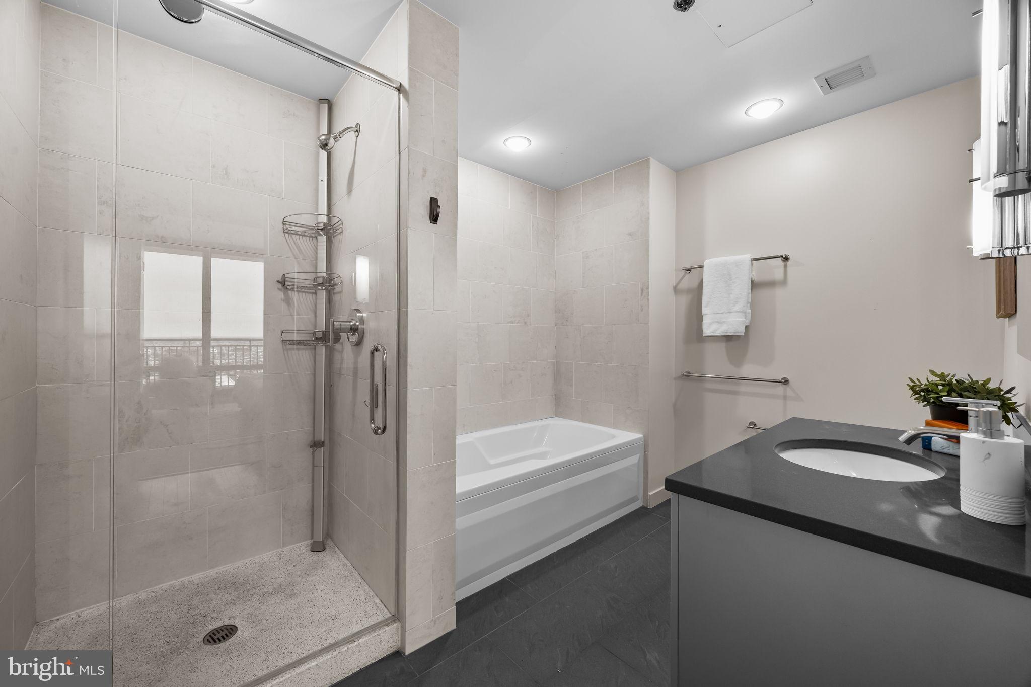 2101 Market St #2105