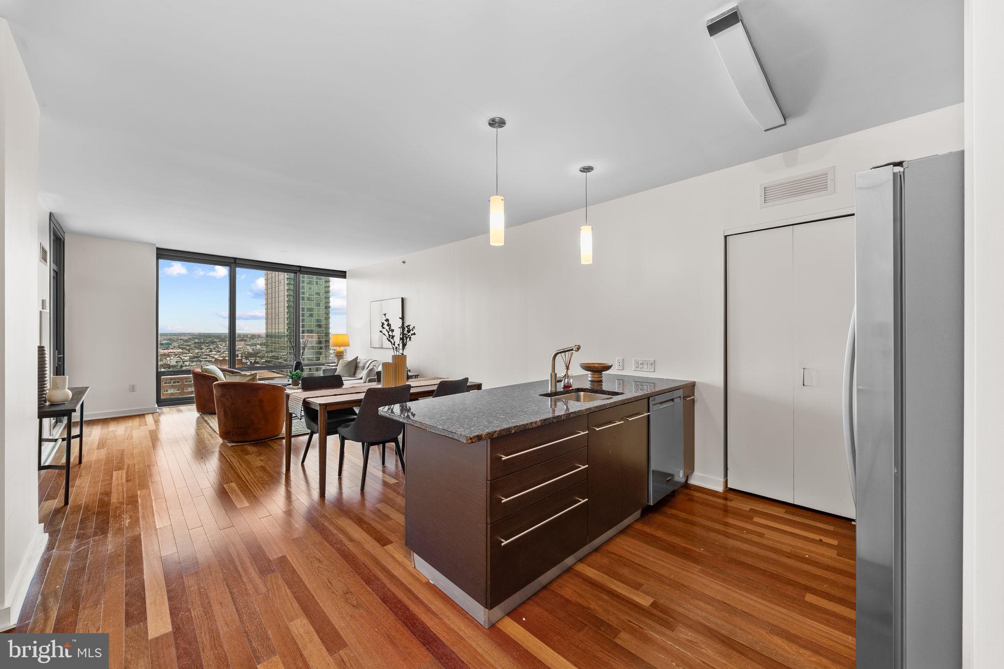 2101 Market St #2105