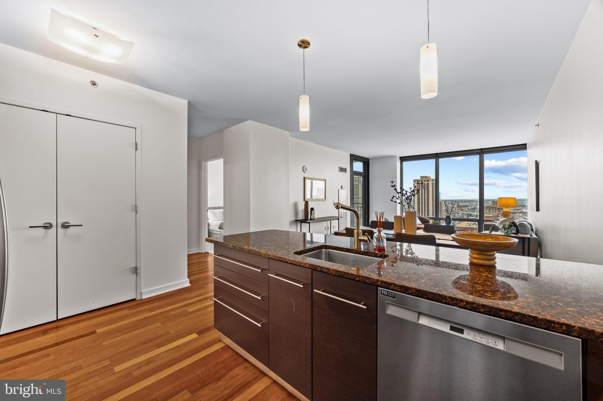 2101 Market St #2105