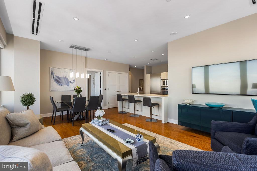 50 S 16th St #5106
