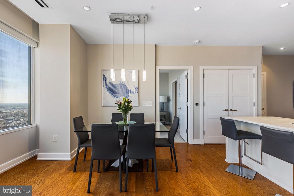 50 S 16th St #5106