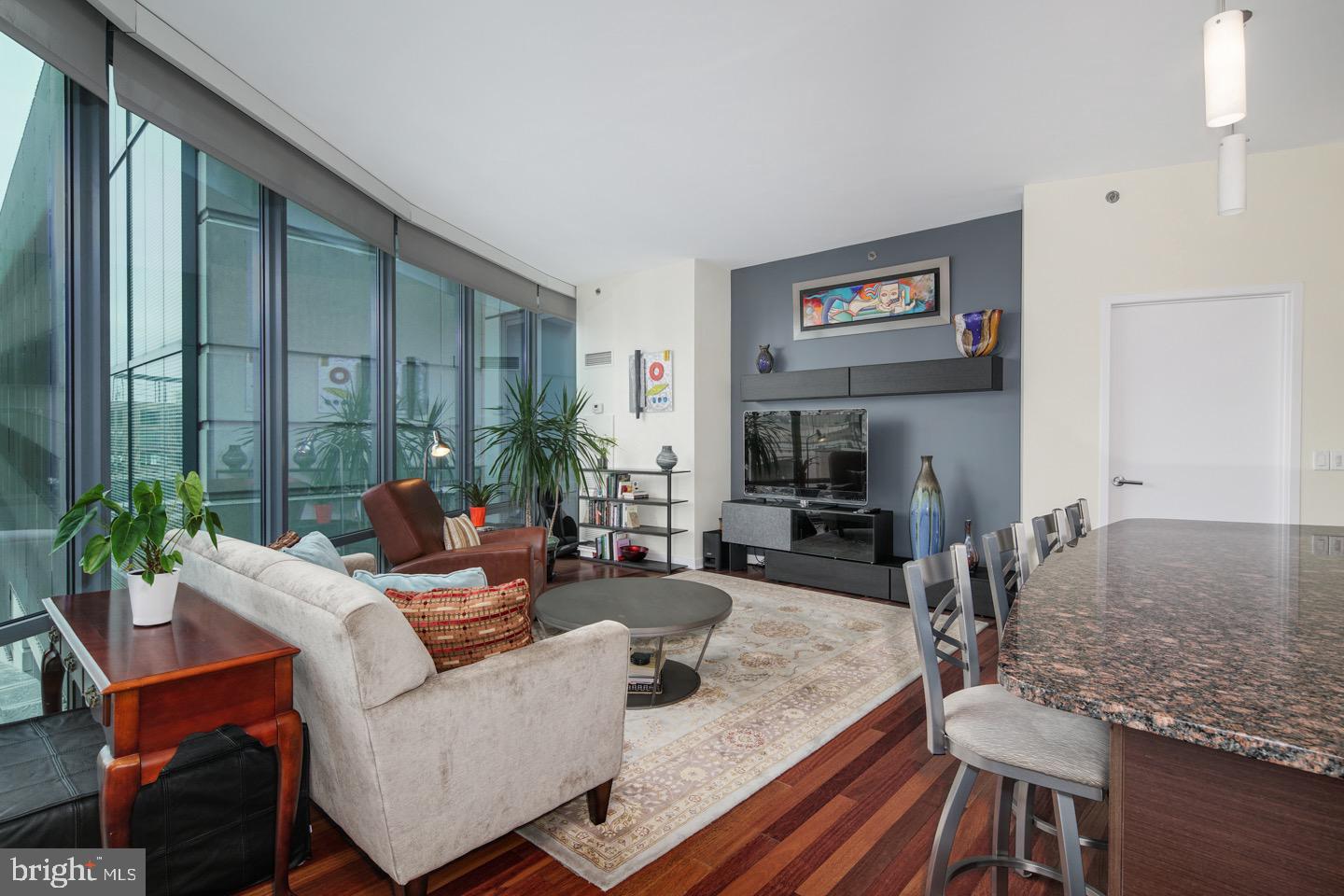 2101 Market St #302