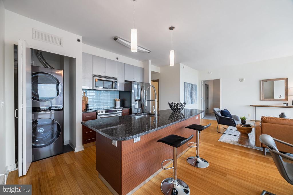 2101 Market St #2204