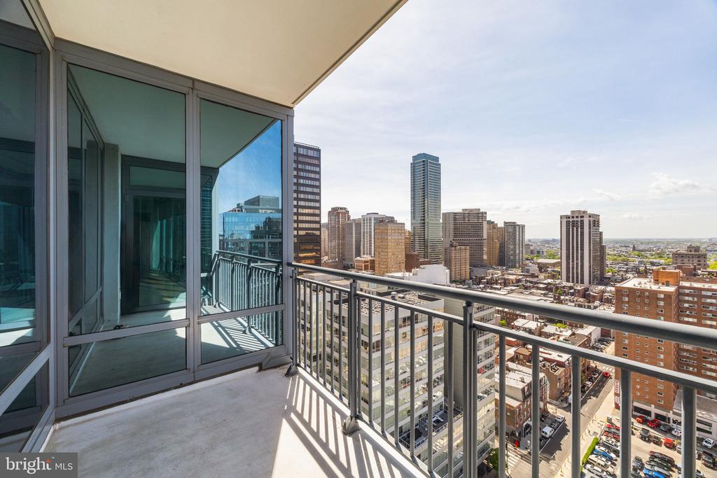 2101 Market St #2204