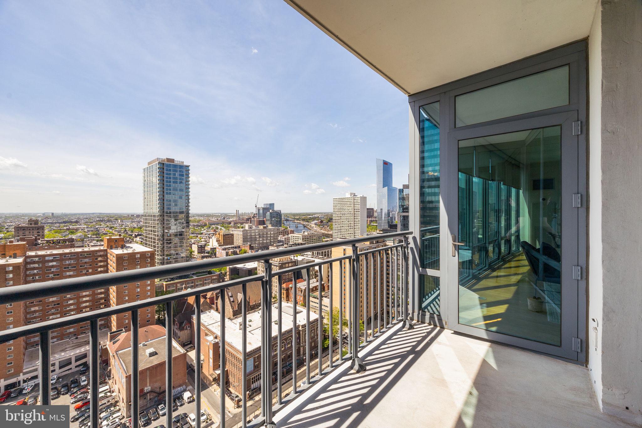 2101 Market St #2204