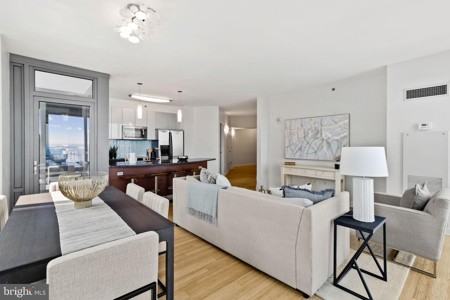 2101 Market St #1807