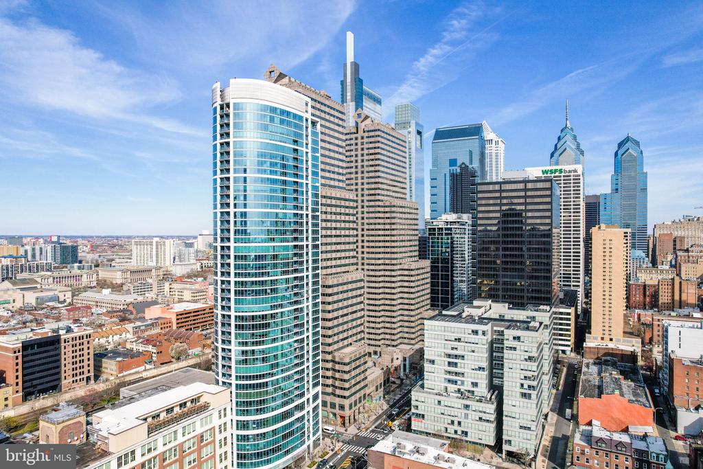 2101 Market St #902