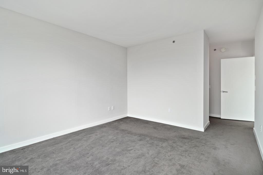 2101 Market St #902