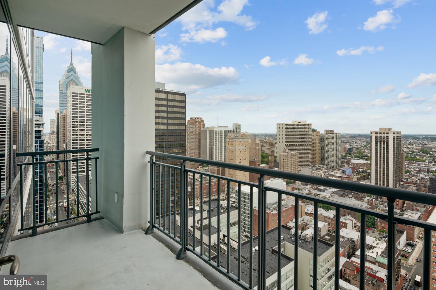 2101 Market St #3605