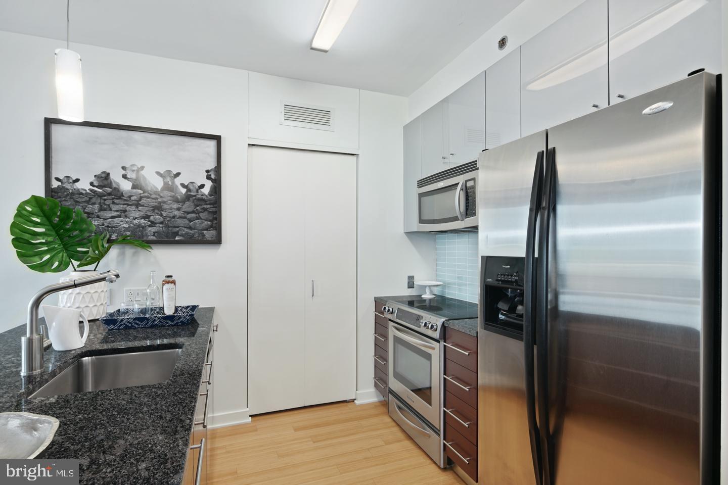 2101 Market St #3605