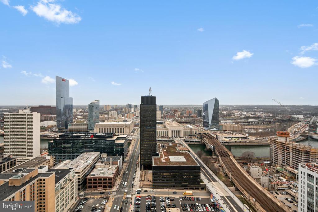 2101 Market St #3502