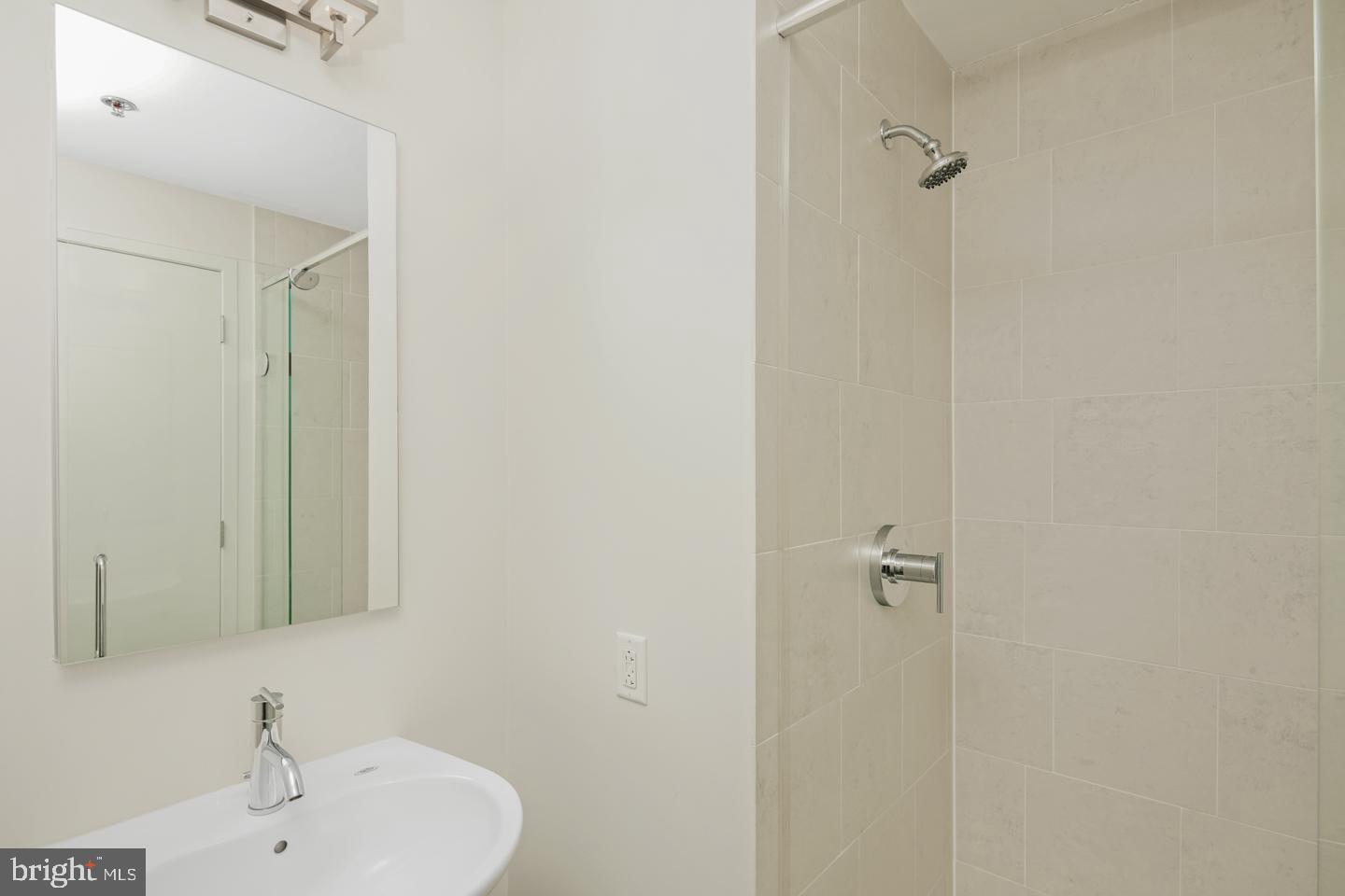 2101 Market St #3502