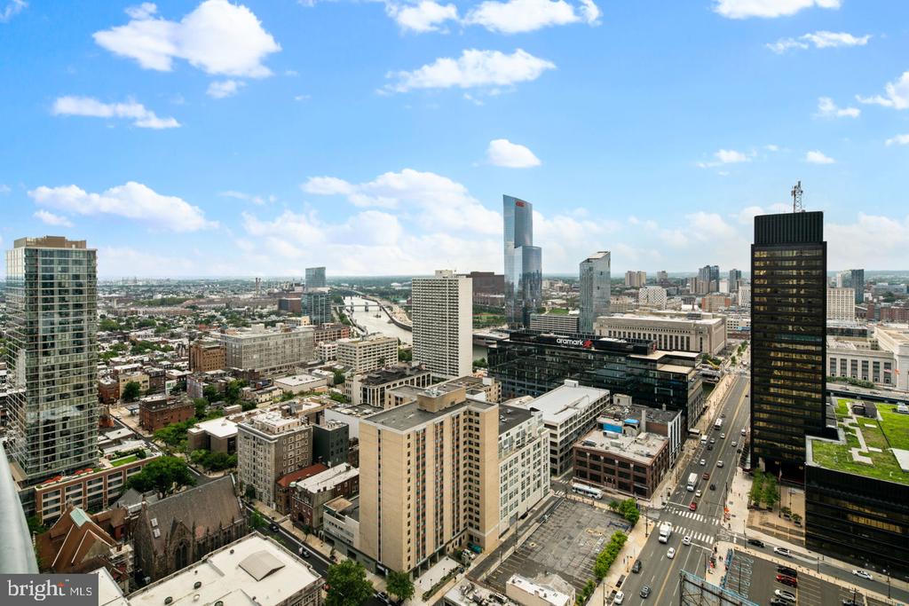 2101 Market St #3502