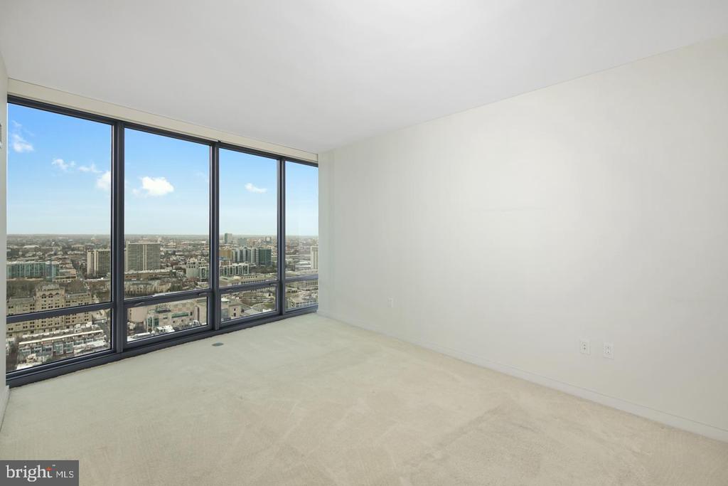 2101 Market St #3502