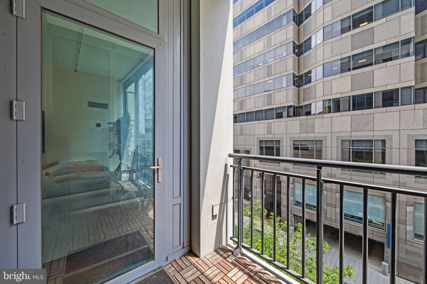 2101 Market St #307