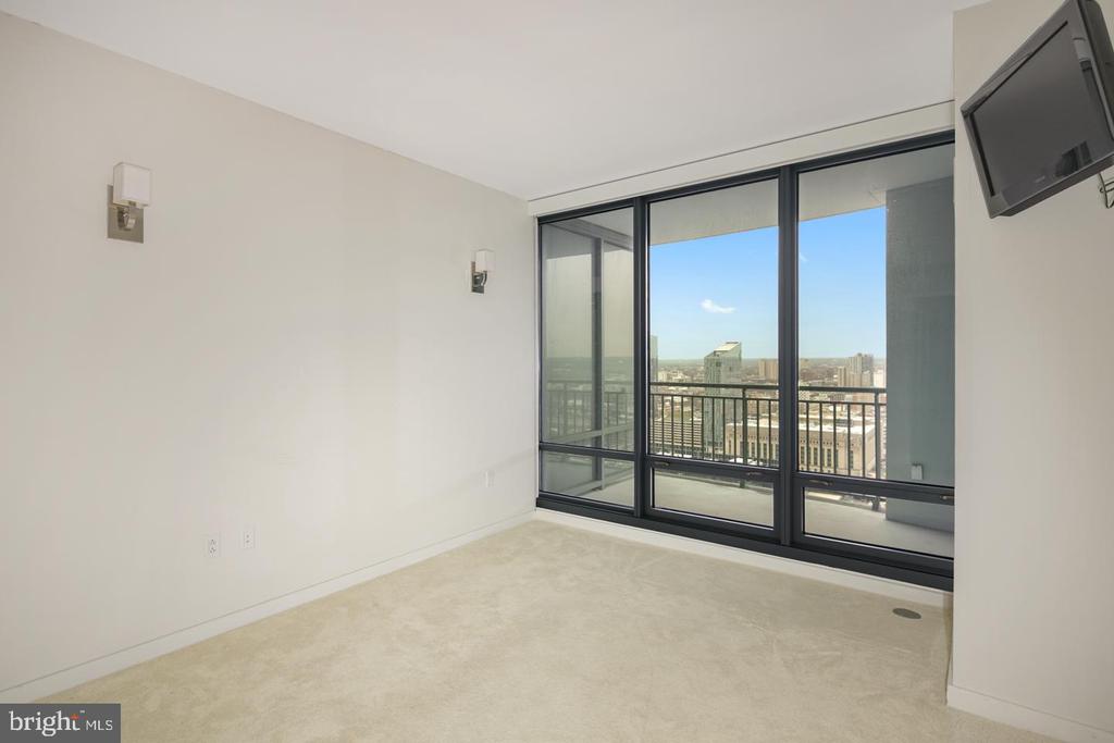 2101 Market St #3502/01