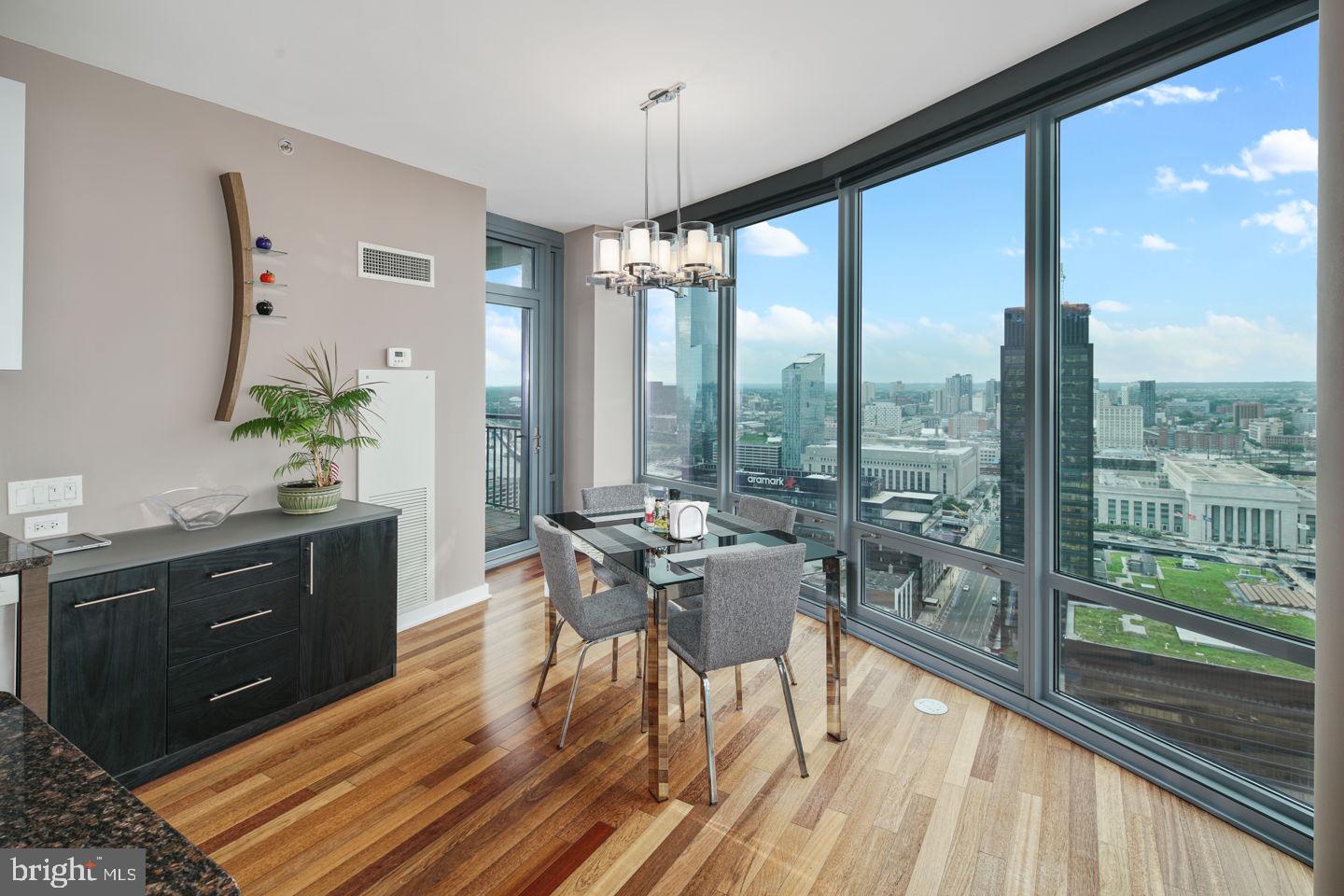 2101 Market St #3502/01