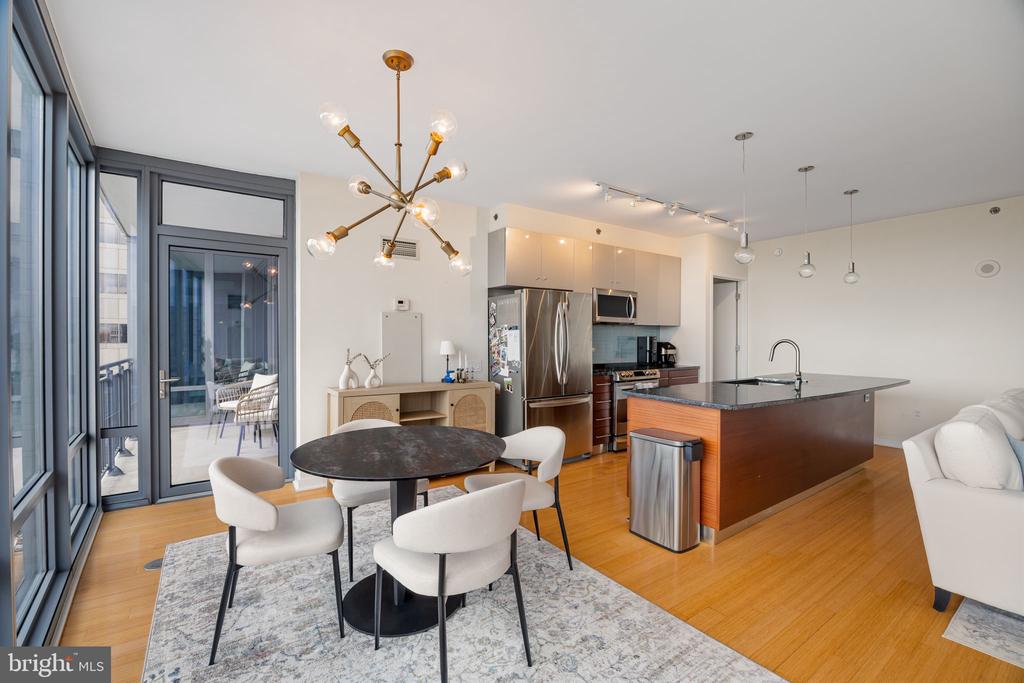 2101 MARKET STREET 1401