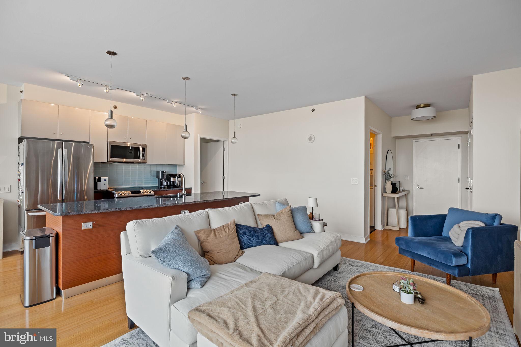 2101 MARKET STREET 1401