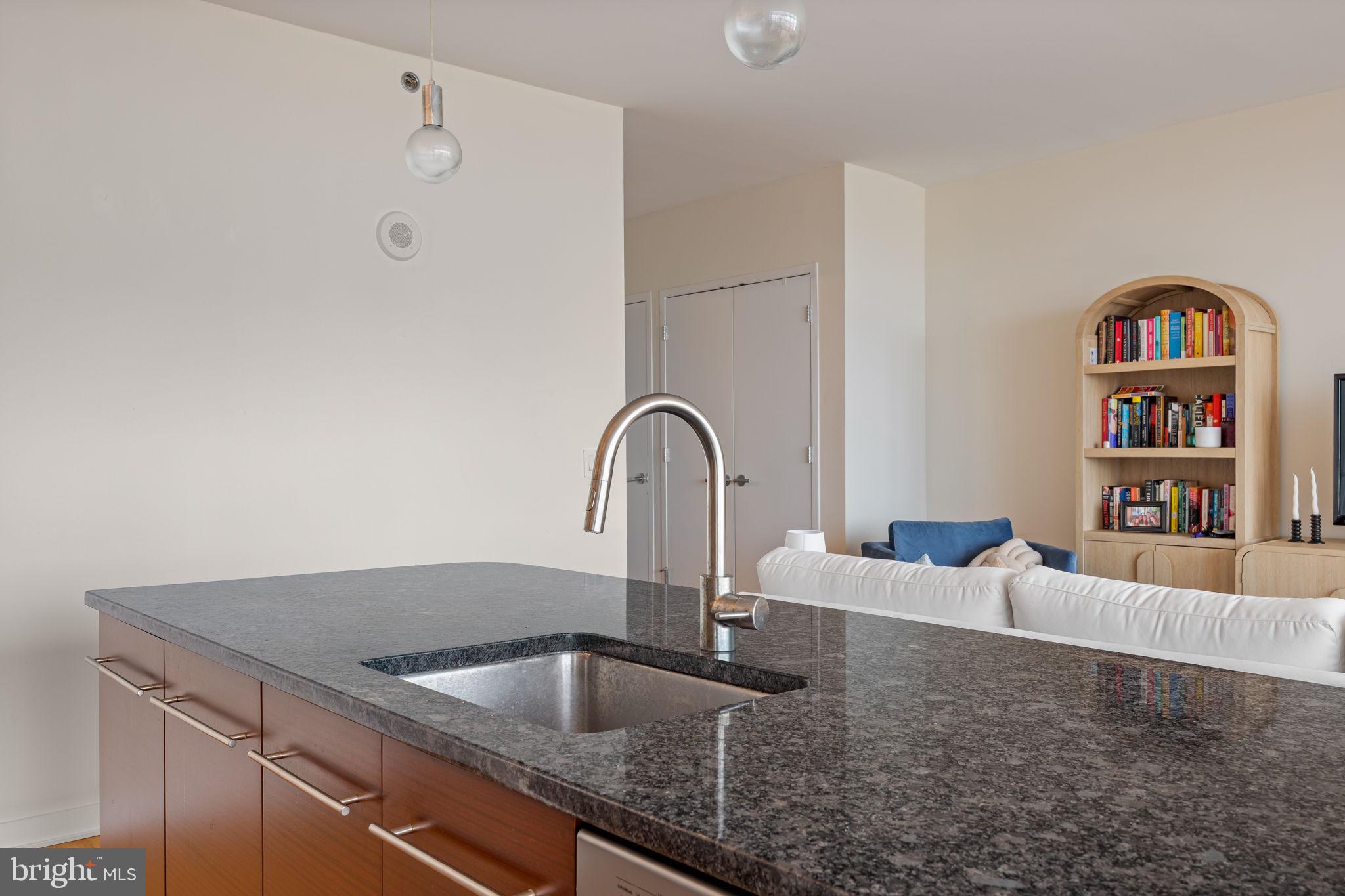 2101 MARKET STREET 1401