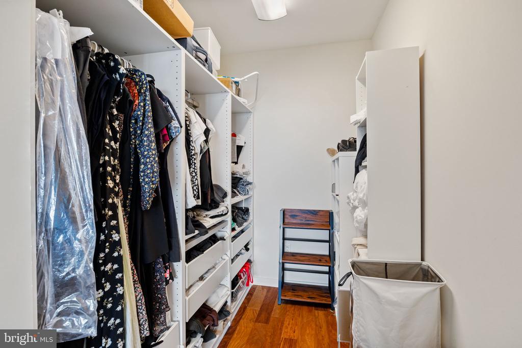 2101 MARKET STREET 1401