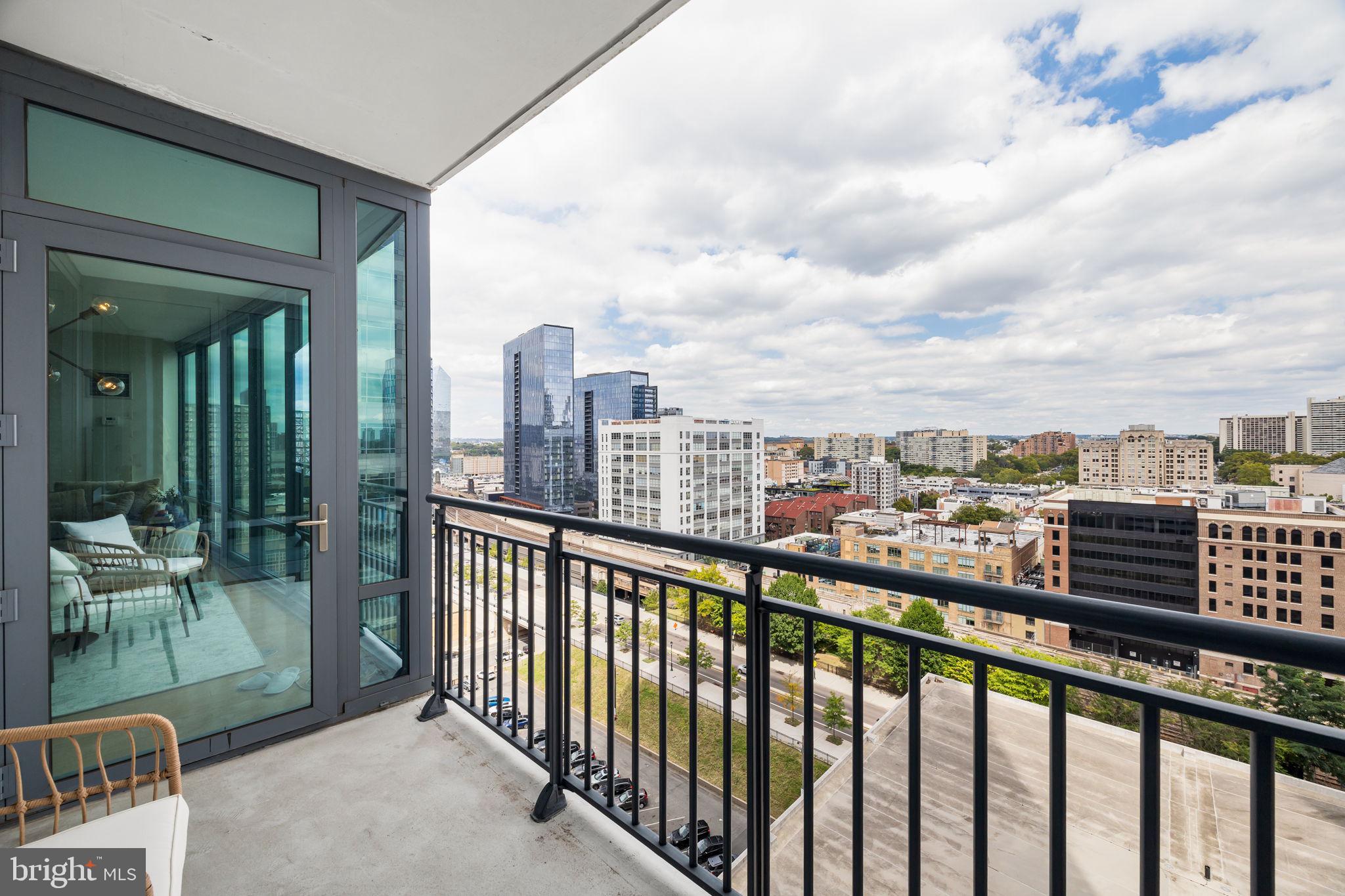 2101 MARKET STREET 1401