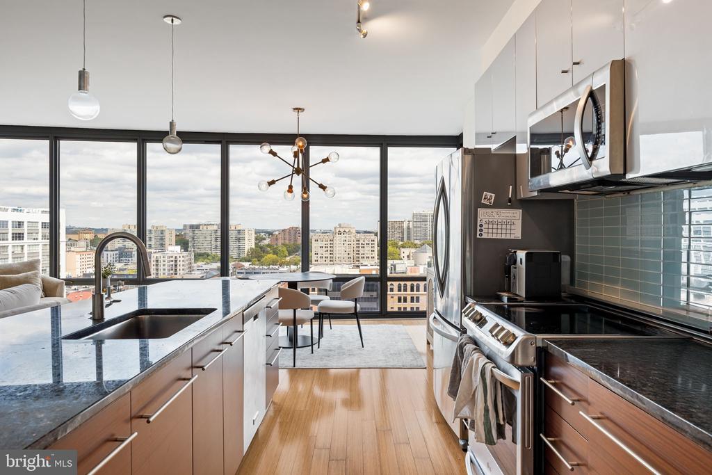 2101 MARKET STREET 1401