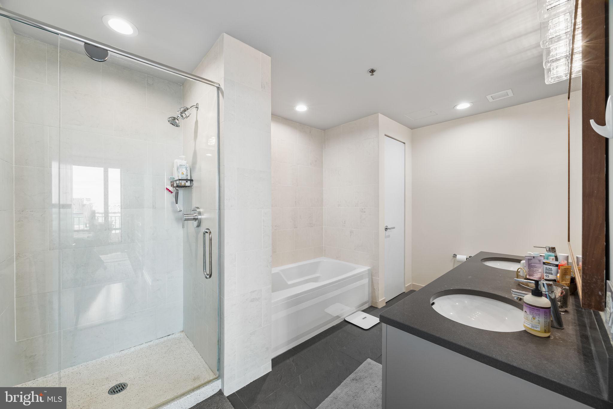 2101 MARKET STREET 1401