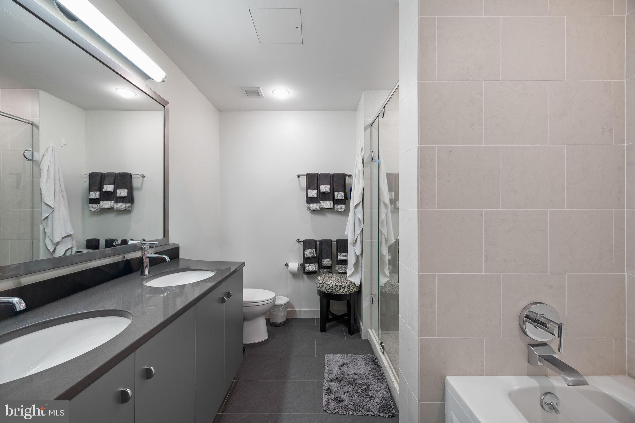 2101 MARKET STREET 4206
