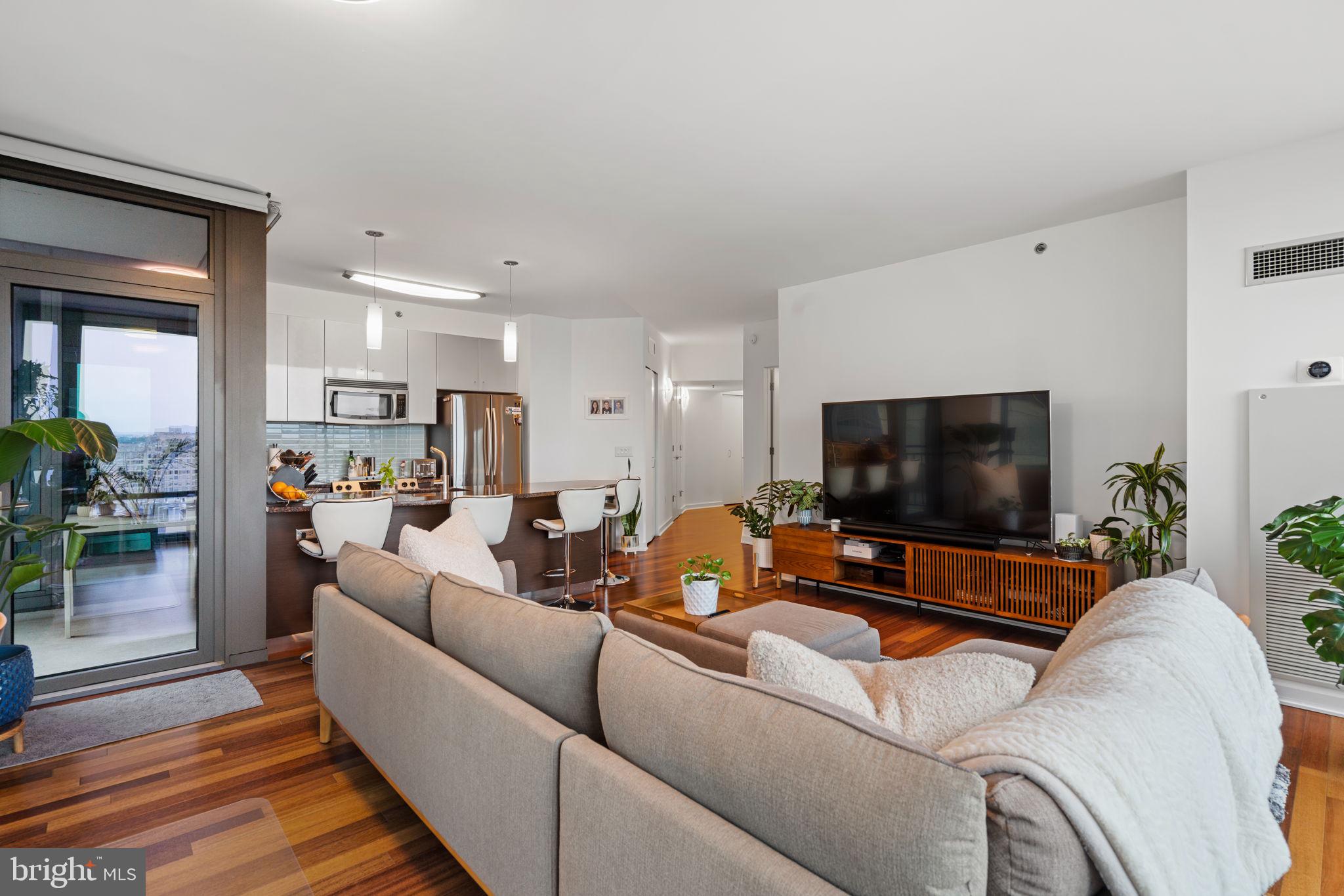 2101 MARKET STREET 00 1507