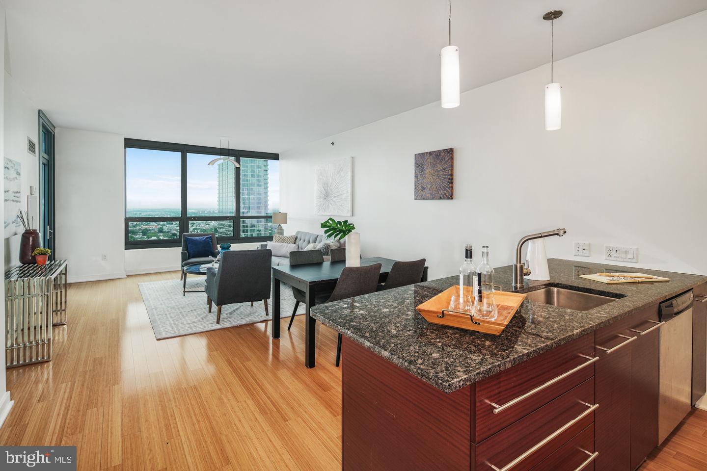 2101 MARKET STREET 00 2805