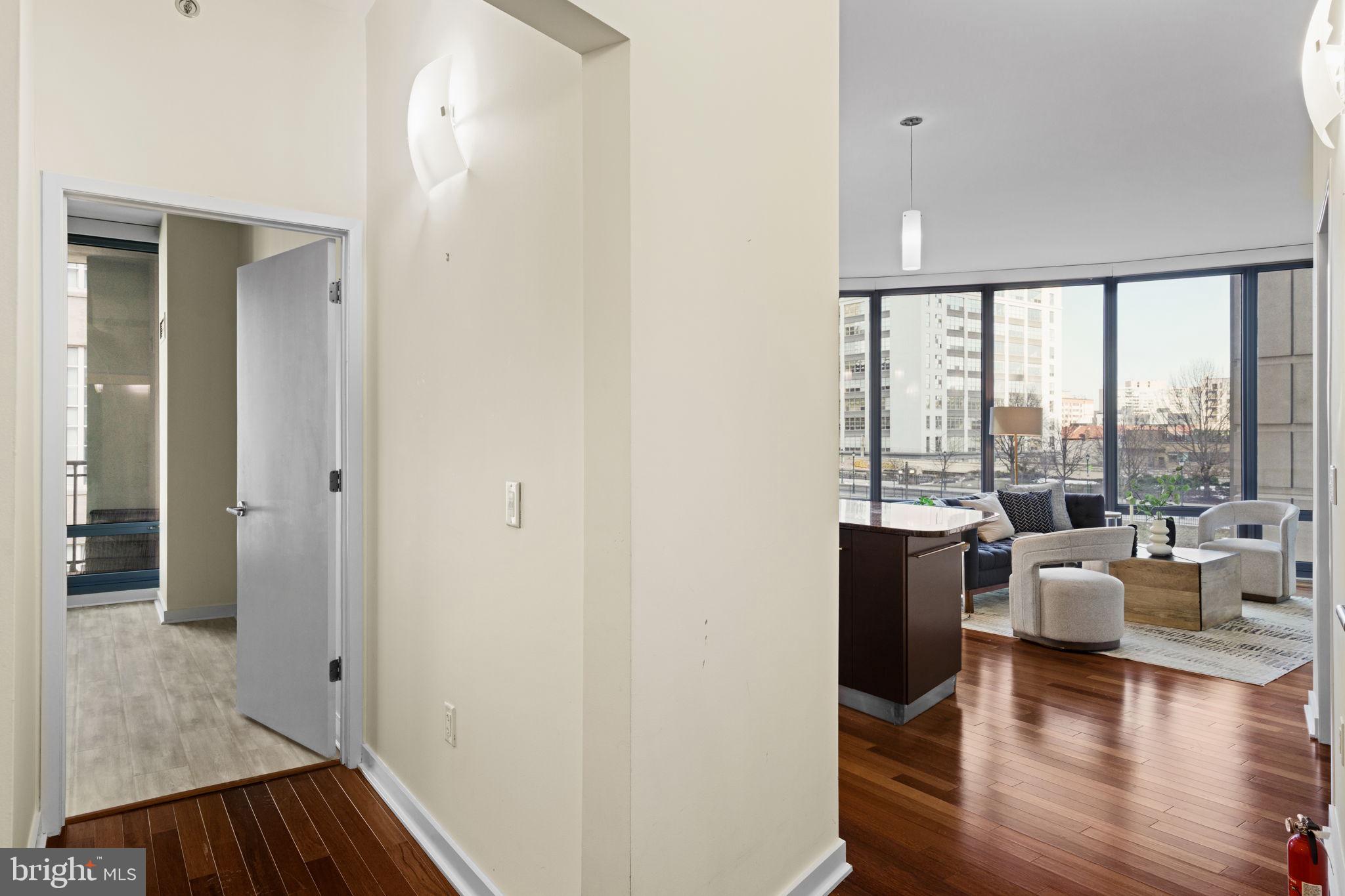 2101 MARKET STREET 302