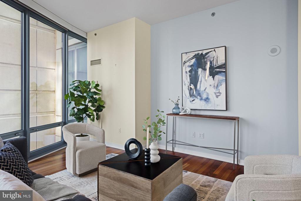 2101 MARKET STREET 302