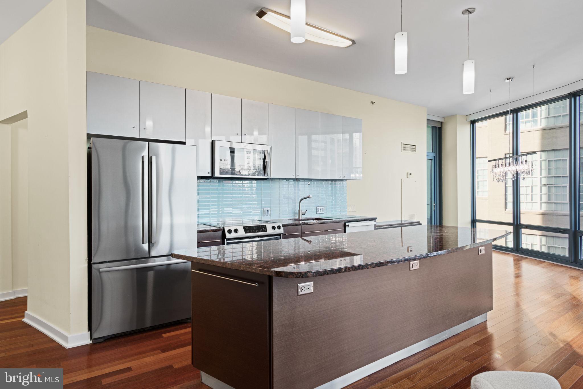 2101 MARKET STREET 302