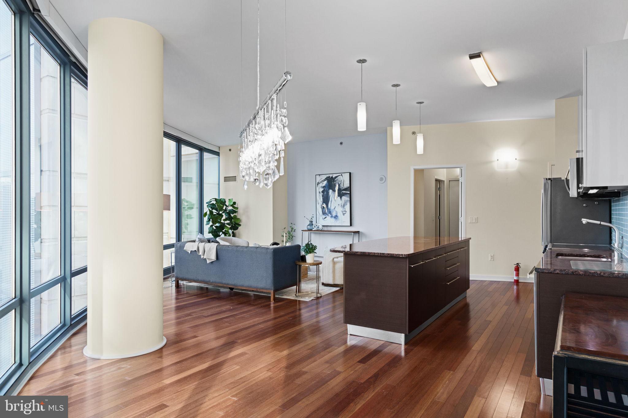 2101 MARKET STREET 302