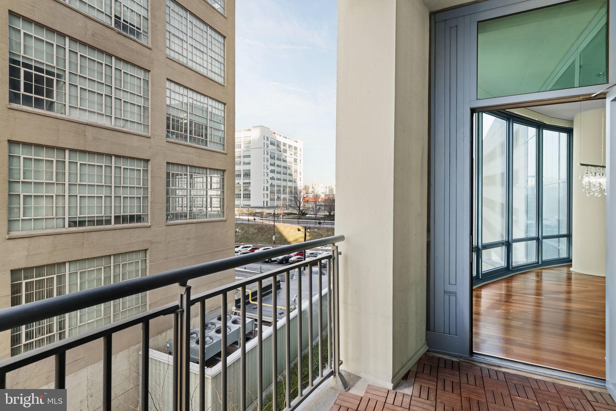 2101 MARKET STREET 302