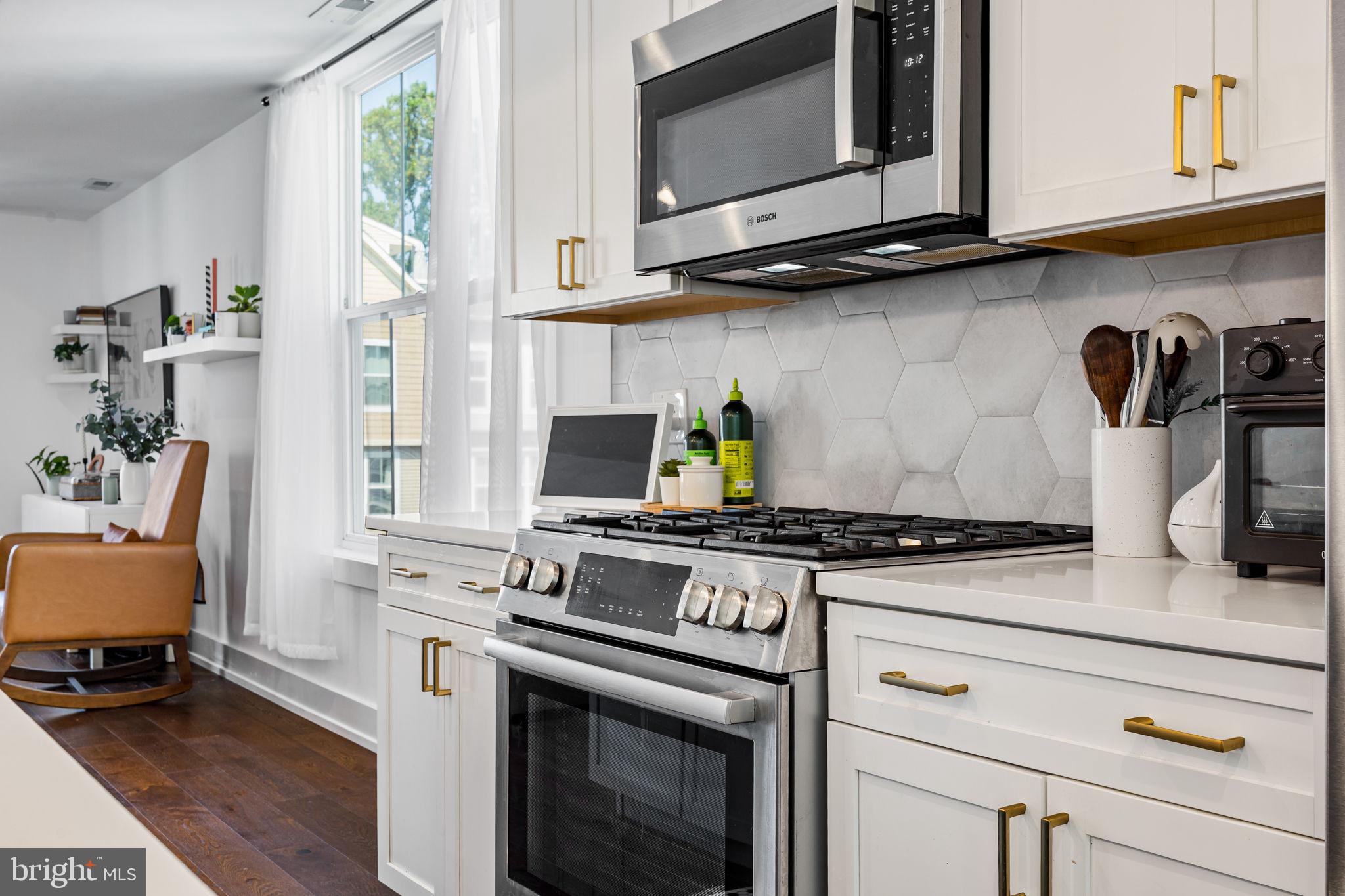 6707 CINNAMINSON COURT