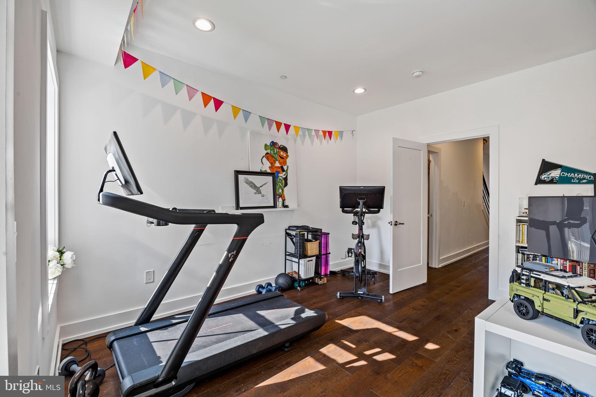 6707 CINNAMINSON COURT