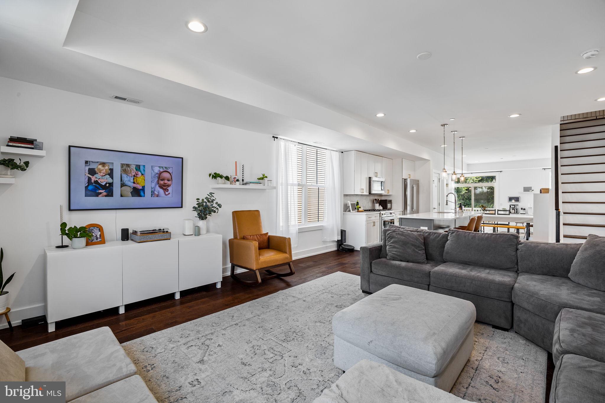 6707 CINNAMINSON COURT