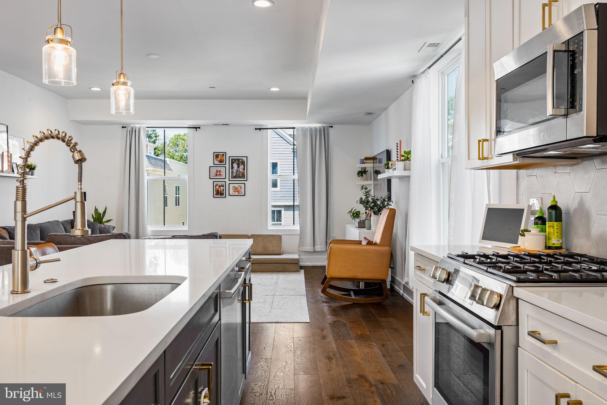 6707 CINNAMINSON COURT