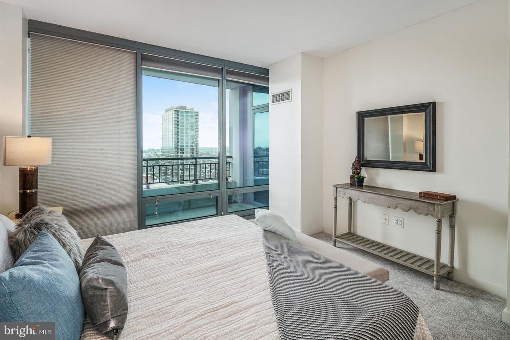 2101 MARKET STREET 2405